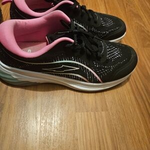 Avia Black and Pink Women's Athletic Shoes